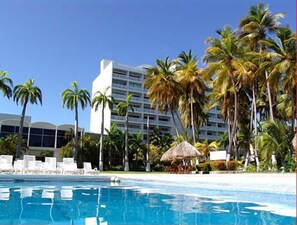 Pool - Bella Vista Hotel (Porlamar)