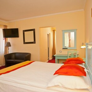 Unclassified image, 5 of 44, button - Bastion Hotel (Sinaia)