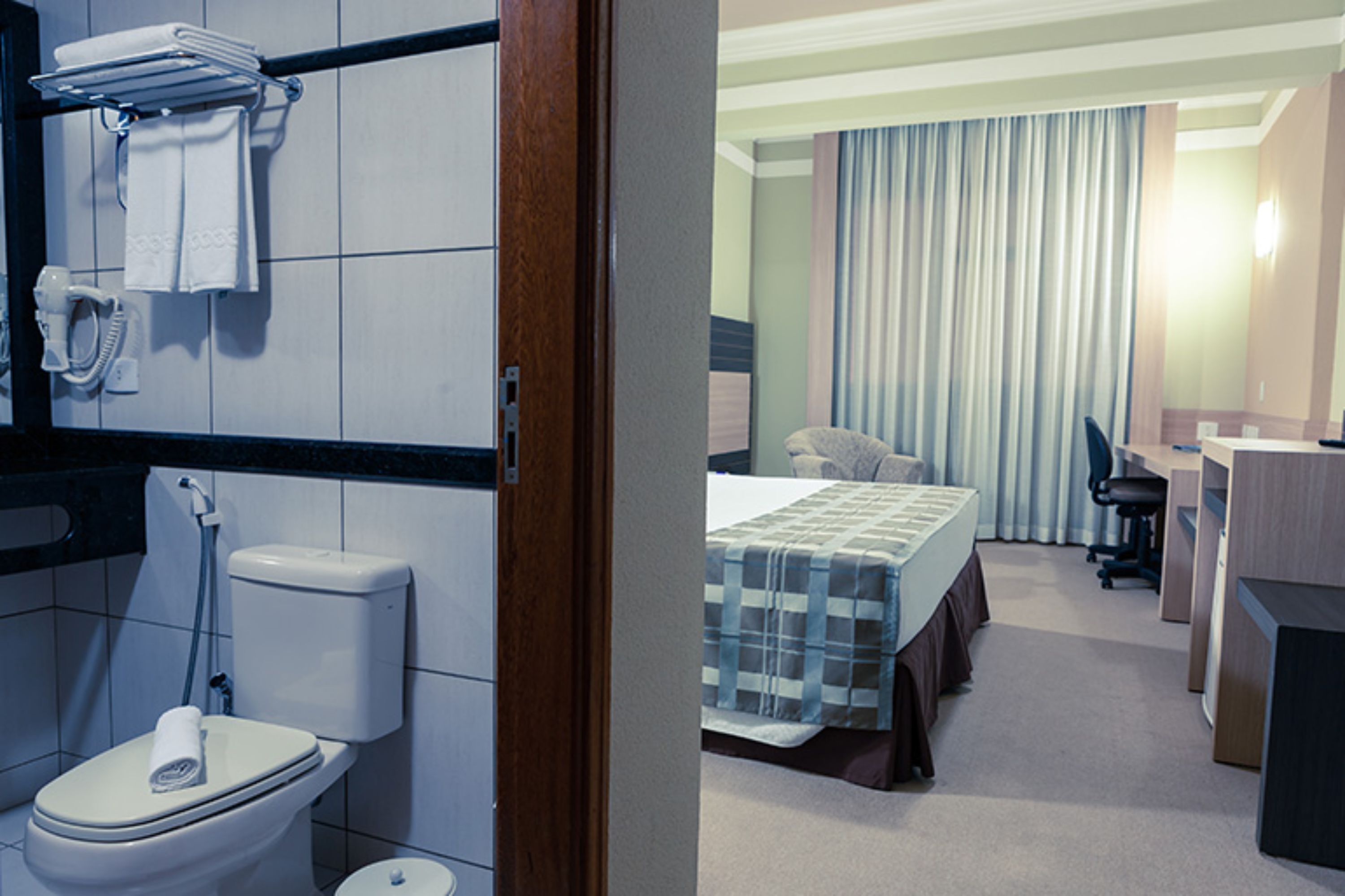 luxury room | minibar, desk, blackout curtains, free wifi