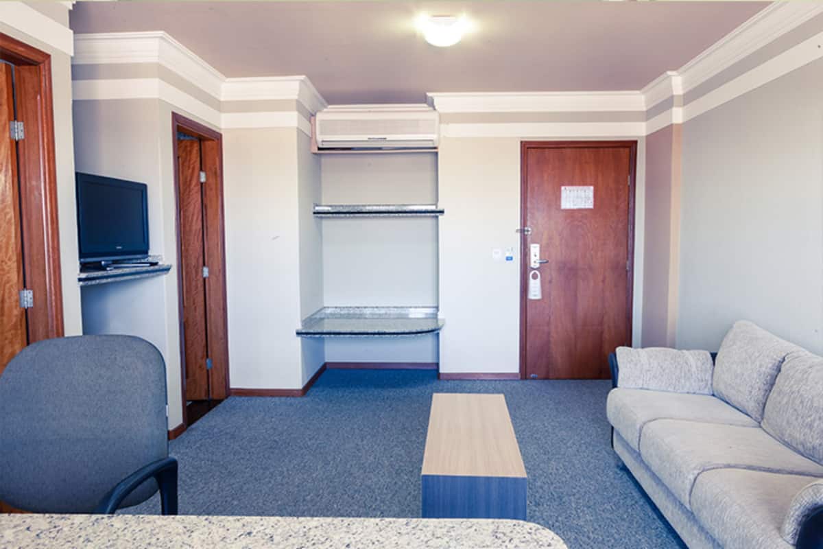 suite | minibar, desk, blackout curtains, free wifi