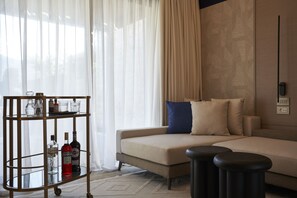 Private Villa with Private Pool, Garden View | Living area