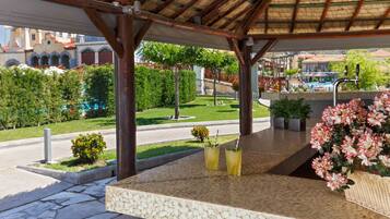 Bar (in der Unterkunft)