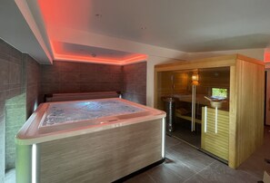 Hot tub - La Cour de Lise (Willgottheim)