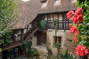 Exterior - La Cour de Lise (Willgottheim)