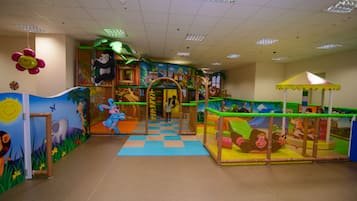 Children’s play area – indoor