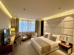 Ropa de cama de alta calidad y minibar