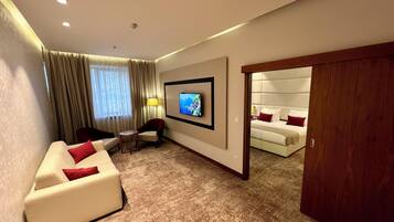 Literie de qualité supérieure, minibar, coffres-forts dans les chambres