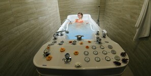 Soins corporels, enveloppements corporels, gommages corporels