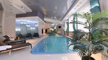 Piscine couverte