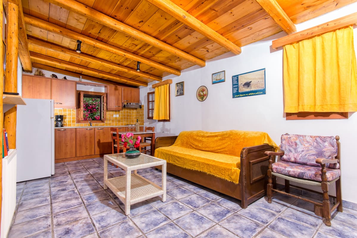 Casa, 2 camere da letto (Aristos) | Area soggiorno | TV LCD