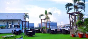 Gokulam Park Sabari OMR Hotel
