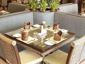 Dining - Gokulam Park Sabari OMR Hotel (Tirupporur)