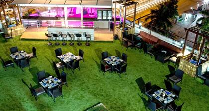 Gokulam Park Sabari OMR Hotel