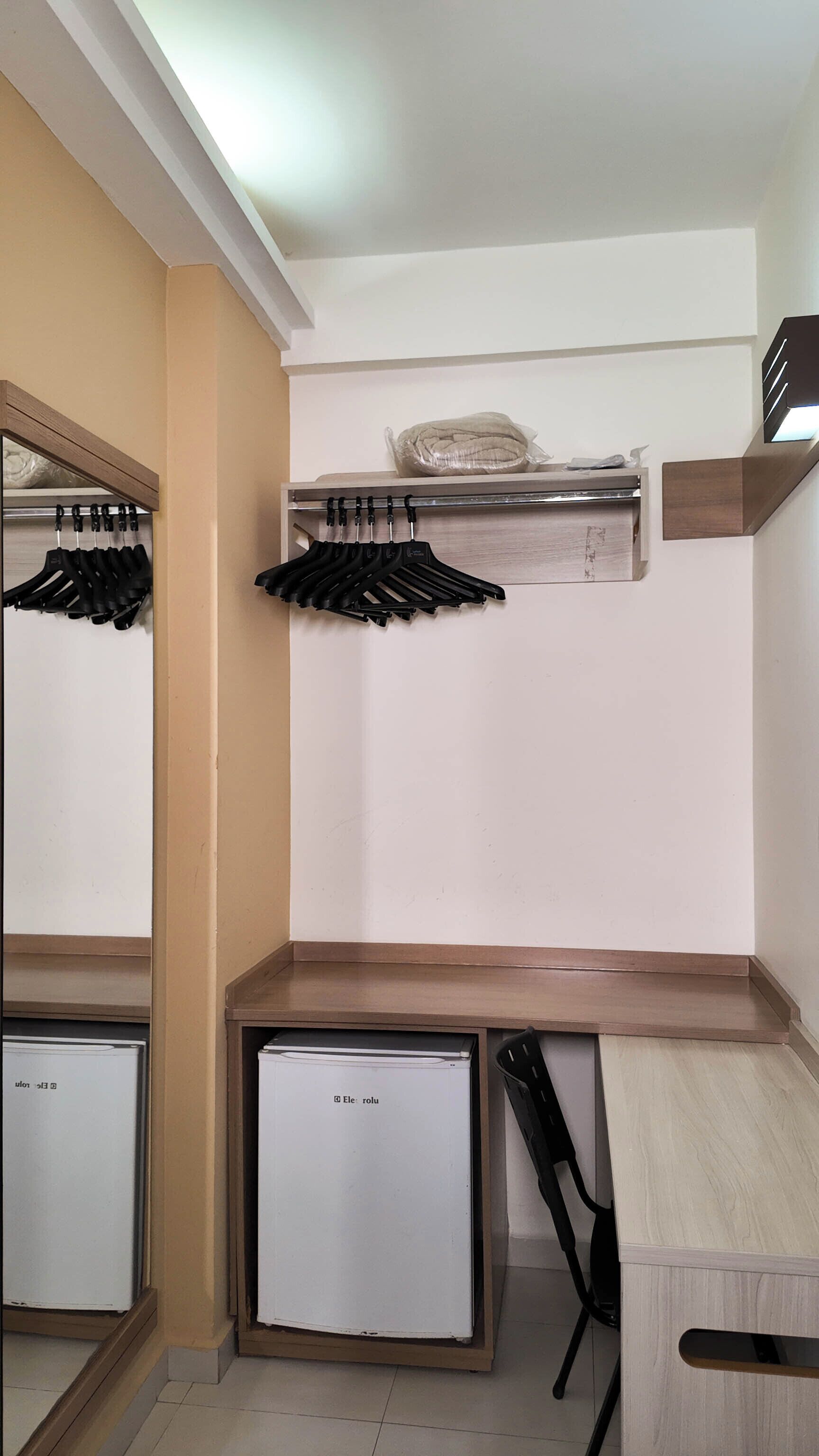 standard triple room | minibar, desk, blackout curtains, free wifi