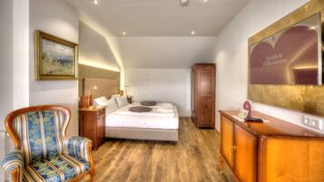 1 Schlafzimmer, Minibar, Zimmersafe, individuell dekoriert