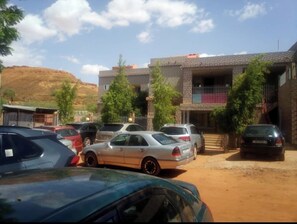 Property grounds - Hotel Aliya (Niamey)