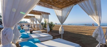 Helios Hotel