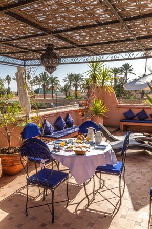 Free daily continental breakfast - Riad Nora (Marrakech)