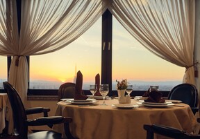 Se sirven desayunos, almuerzos y cenas