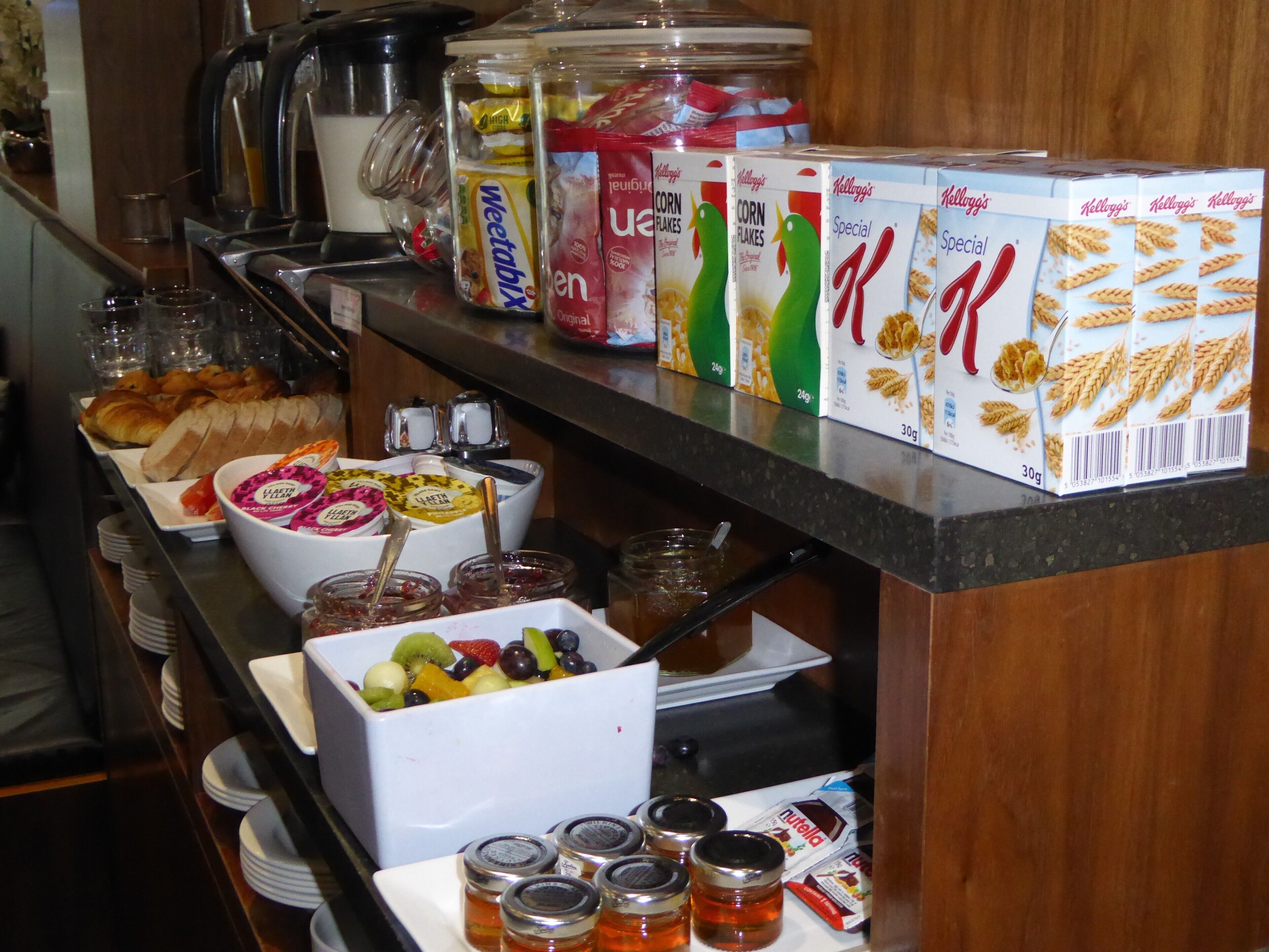 Desayuno para llevar diario (GBP 7.95 por persona)