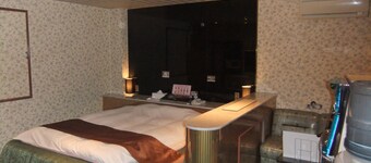 Que Sera Sera - Adults Only