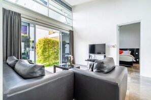 Premium bedding, minibar, in-room safe, blackout curtains