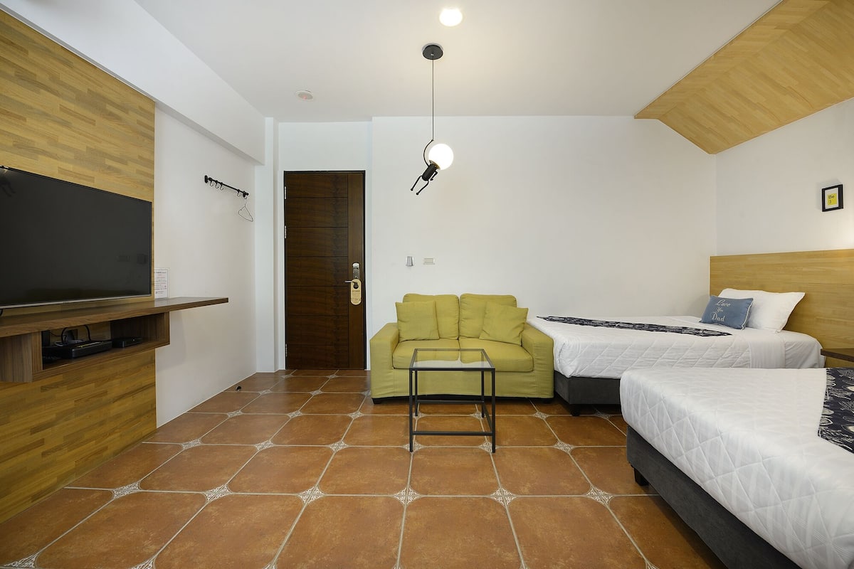 Standard Twin Room | Premium bedding, pillow-top beds, blackout curtains, soundproofing