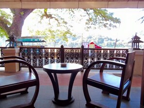 Balcony - Luangprabang River Lodge 2 (Luang Prabang)