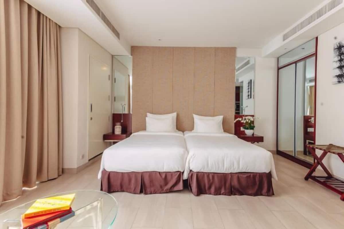 1 bedroom, in-room safe, blackout curtains, iron/ironing board