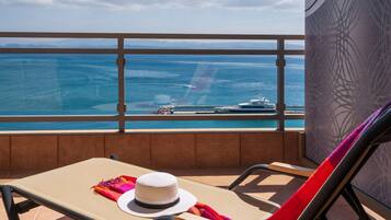 In-room safe, individually decorated, desk, iron/ironing board