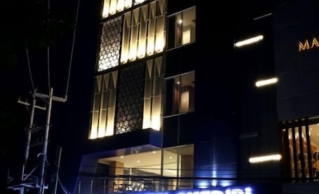 Front of property - evening/night