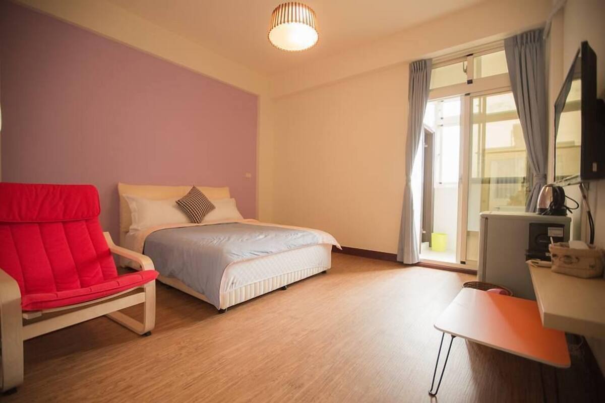 Double Room (302) | Desk, rollaway beds, free WiFi
