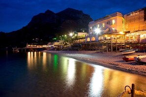 On the beach - Locanda del Capitano (Massa Lubrense (NA))