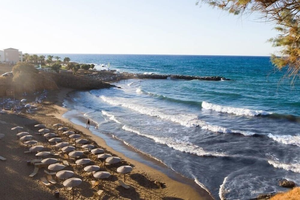 Panormo Beach