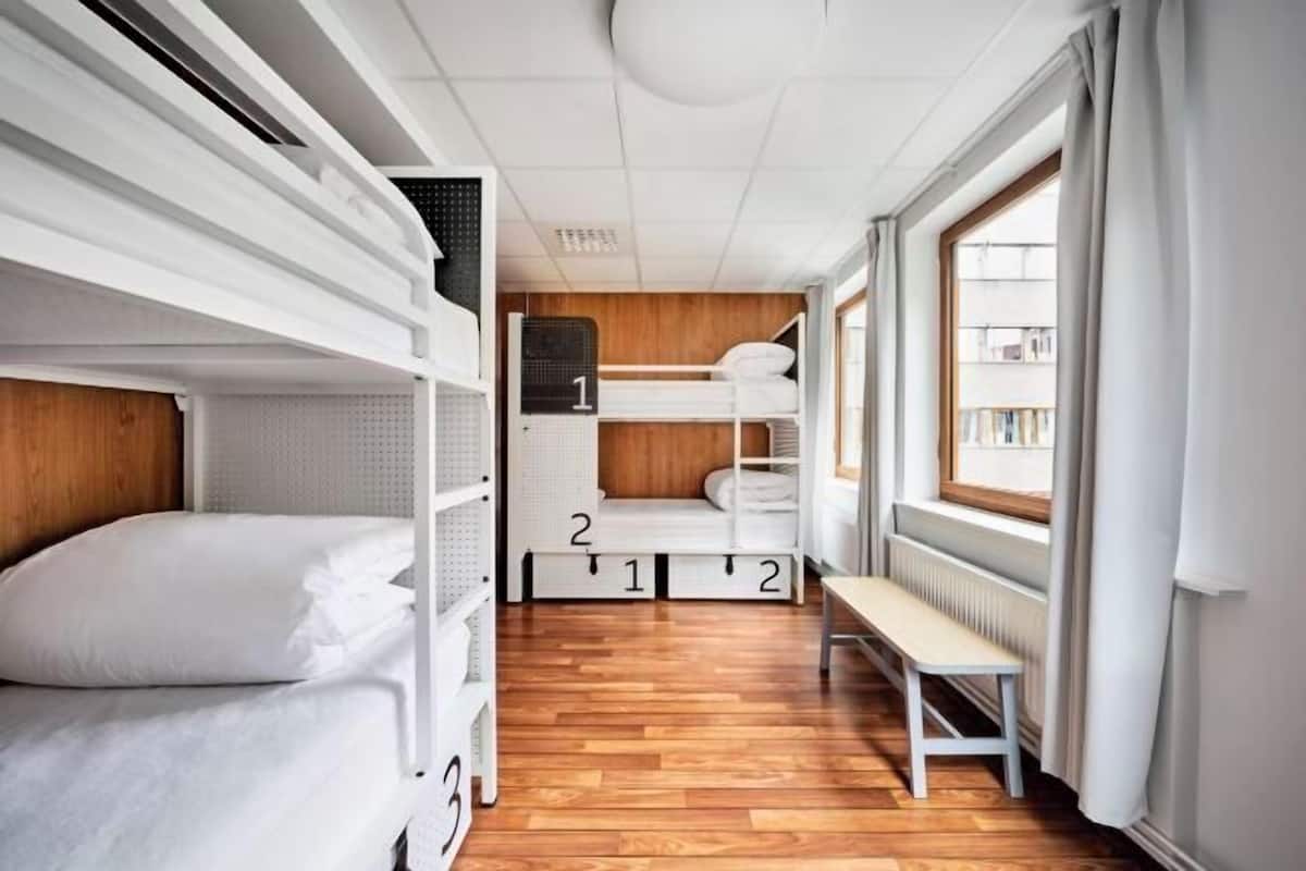 Iron/ironing board, free WiFi, bed sheets, wheelchair access