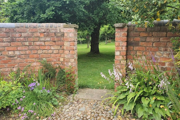 Cottage, Ensuite (The Dairy) | Garden