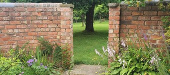 马丁巷农场假日小屋酒店