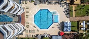 Elysee Beach Hotel