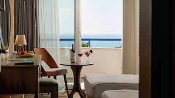 Standard Single Room | Minibar, desk