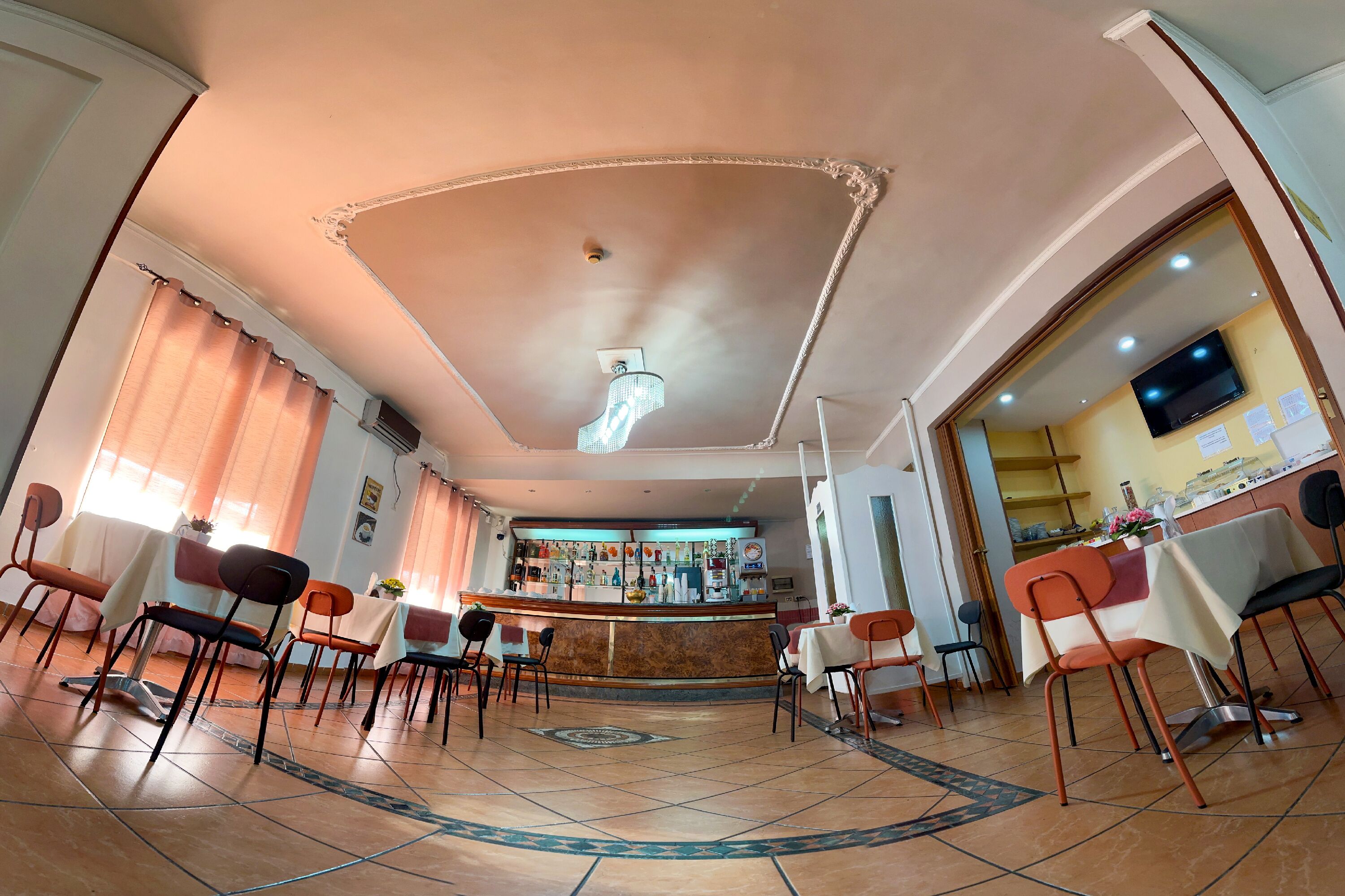 Colazione a buffet inclusa, servita tutte le mattine 