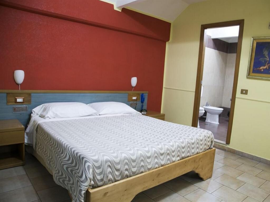 In-room safe, desk, free cots/infant beds, free WiFi