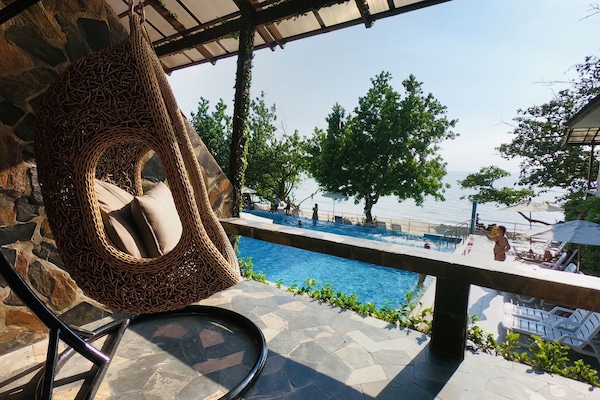 Seaview Cluster Villa | Terrace/patio