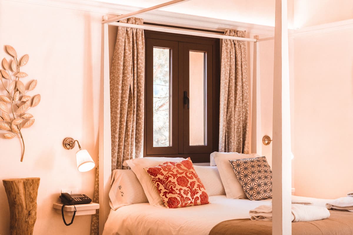 Junior Suite, Terrace, Mountain View (Deluxe) | 1 bedroom, premium bedding, minibar, in-room safe