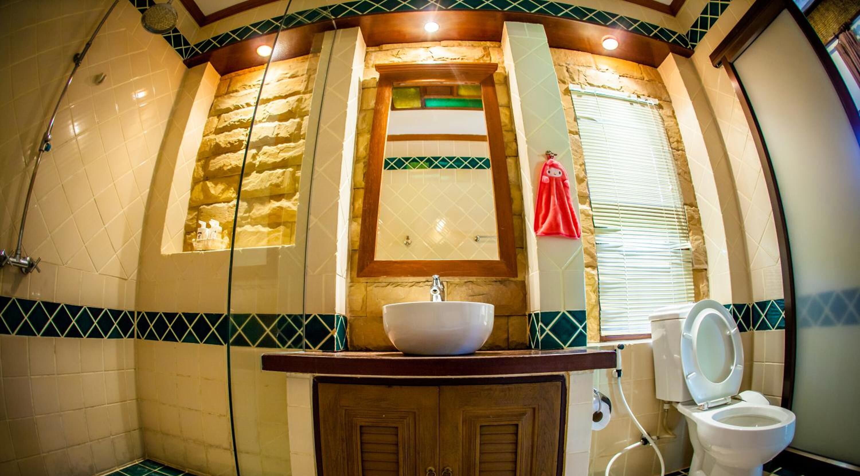 family villa 1 bedroom | bathroom | shower, free toiletries, towels