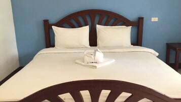 Standard Room | 遮光窗帘、折叠床/加床(额外收费)、免费 WiFi