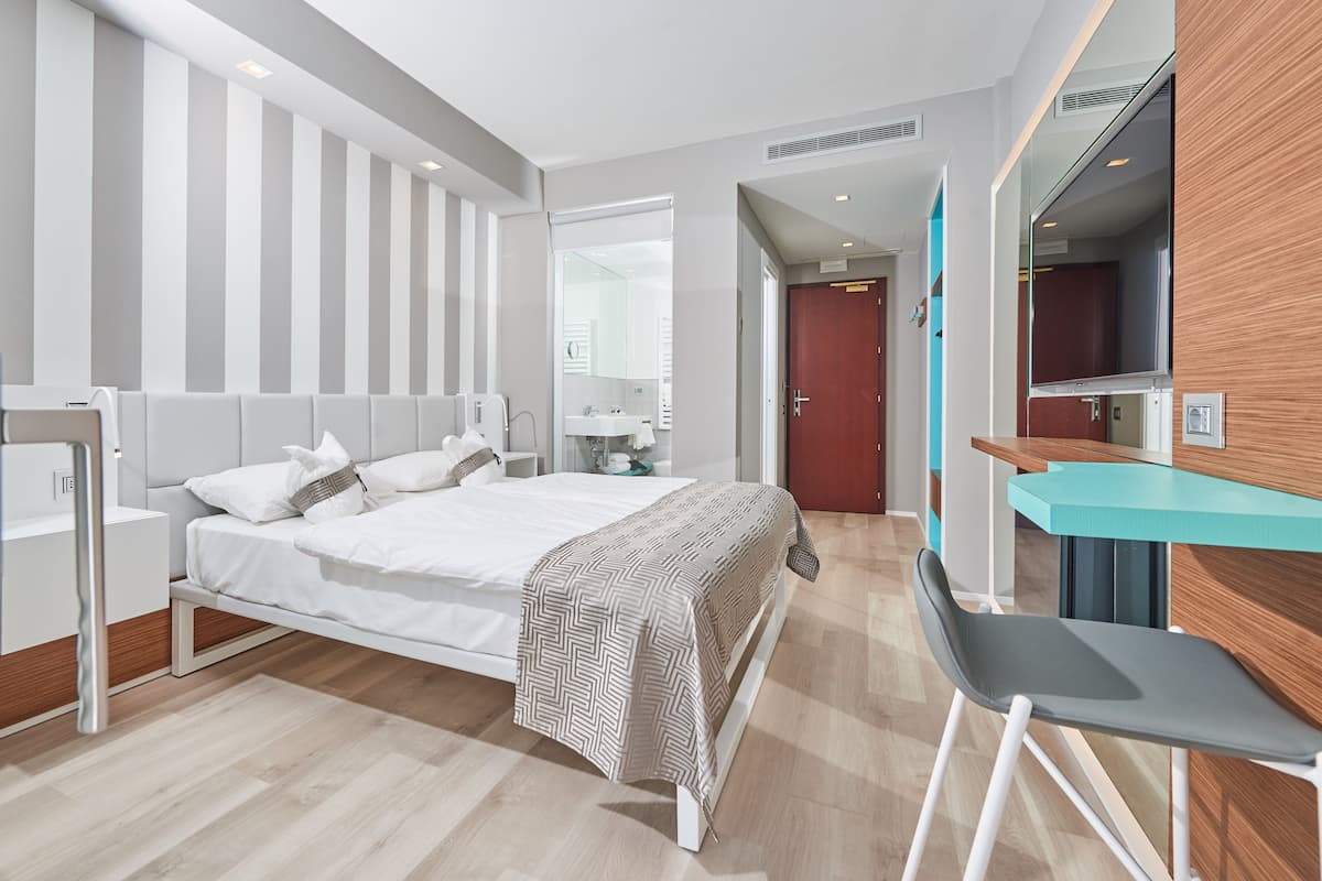 1 slaapkamer, donzen dekbedden, een minibar, een kluis op de kamer