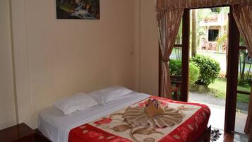 Caixa forta a l'habitació, escriptori i wifi gratuïta