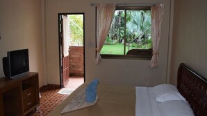 Standard Double Room | In-room safe, desk, WiFi (free) - Sofia Garden Resort (Ko Chang)