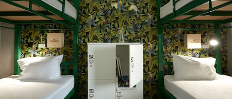 4 Bed Mixed Dorm Room | Pengeskab på værelset, gratis Wi-Fi, sengetøj