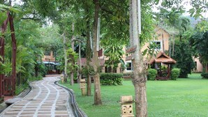 Property grounds - Koh Chang Grand Cabana (Ko Chang)